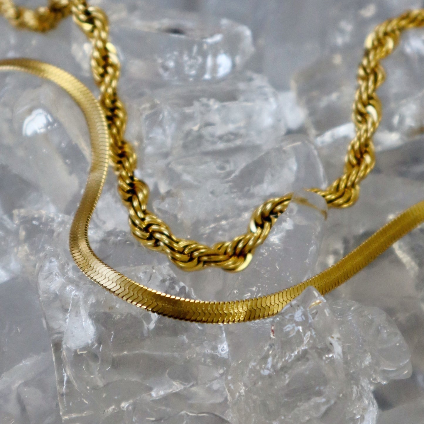 STELLA NECKLACE